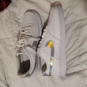 NWOT Nike holo court vision sz 10